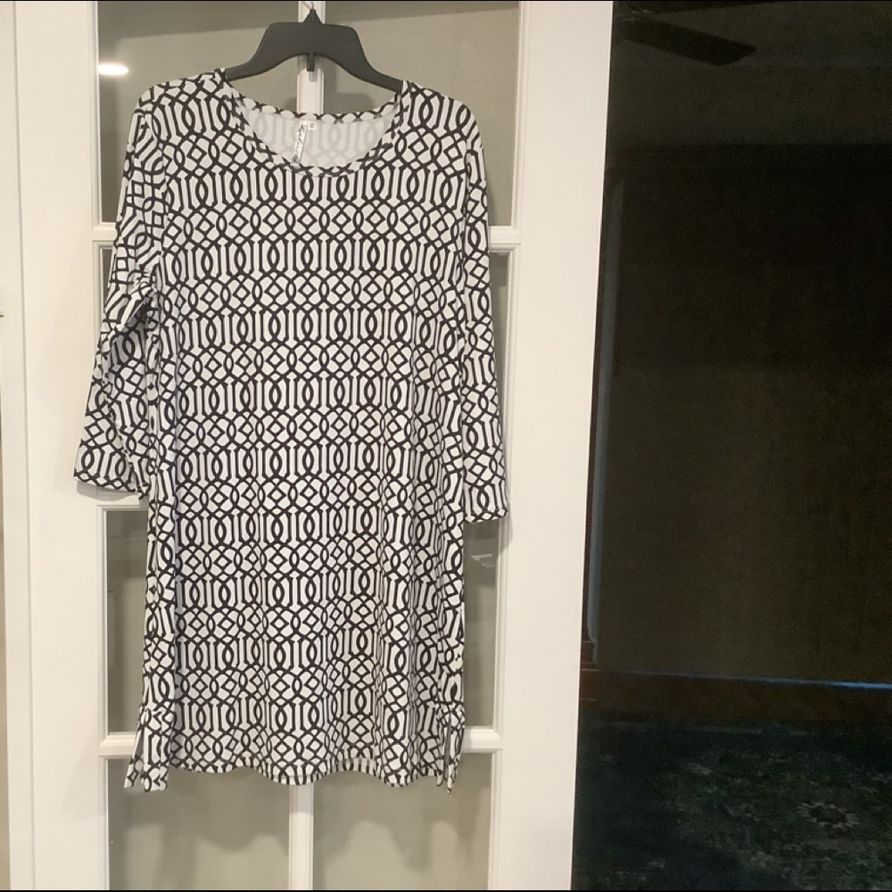 Three quarter sleeve print dress XL